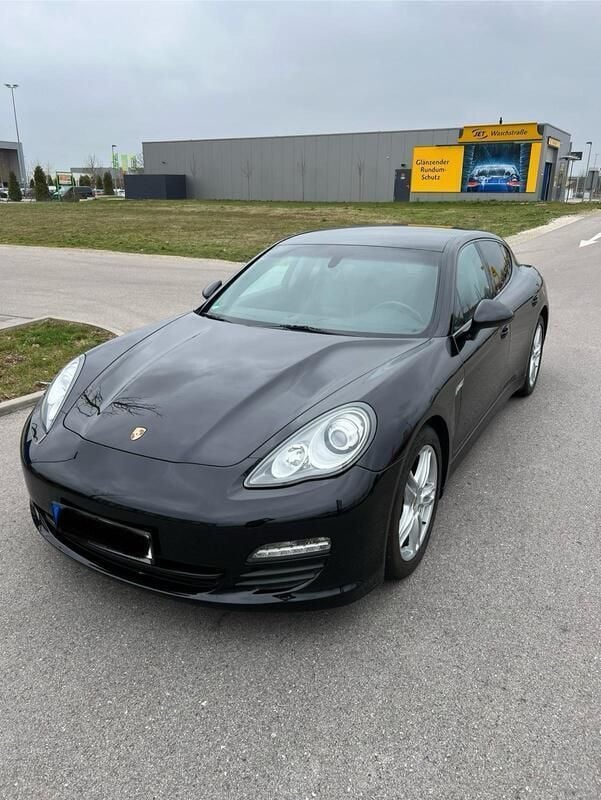 Schwarz Gebraucht 2011 Porsche Panamera Limousine | 26.900 € - Bild 1/4
