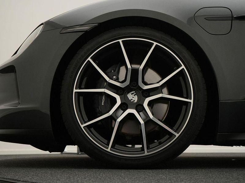 Brugt Porsche Taycan Performance Package 319 kW (435 HK) 2024 Grå Sedan