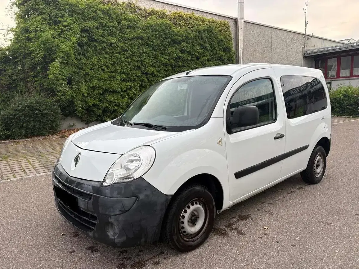 Gebraucht Renault Kangoo Authentique 87 PS (63 kW) 2010 Kombi