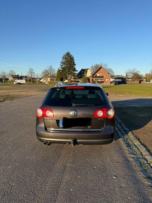 Gebraucht VW Passat Comfortline 140 PS (102 kW) 2007 Braun Limousine