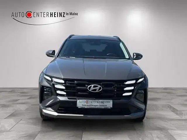 Neu Hyundai Tucson Style 150 PS (110 kW) 2026 Grau SUV