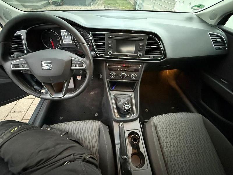 Gebraucht Seat Leon ST Reference 105 PS (77 kW) 2015 Grau Kombi