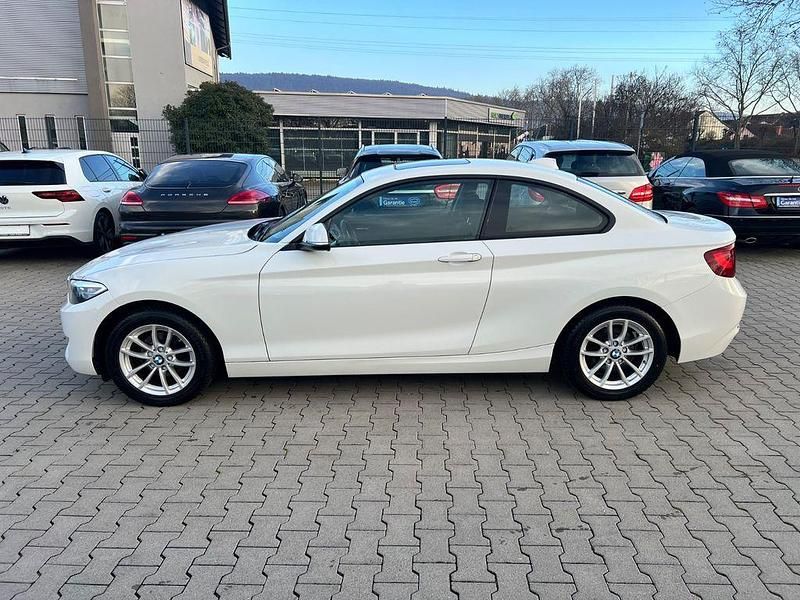 Gebraucht BMW 218 Advantage 136 PS (100 kW) 2016 Weiß Coupé