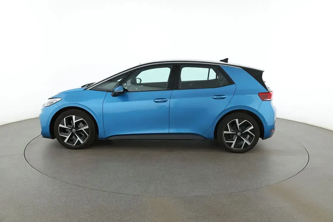 Usata VW ID.3 Pro 150 kW (204 CV) 2025 Blu Utilitaria