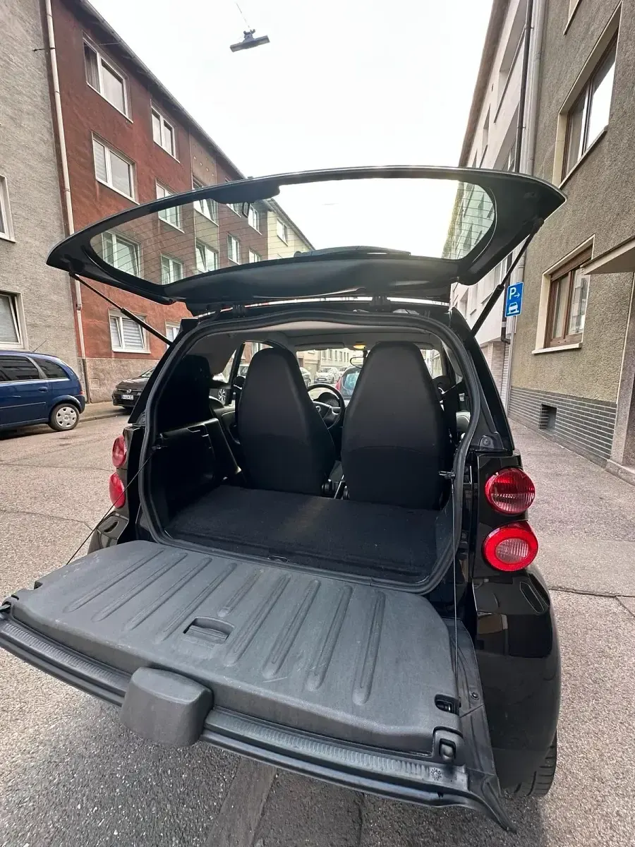 Gebraucht Smart ForTwo Coupé 61 PS (44 kW) 2012 Schwarz Coupé
