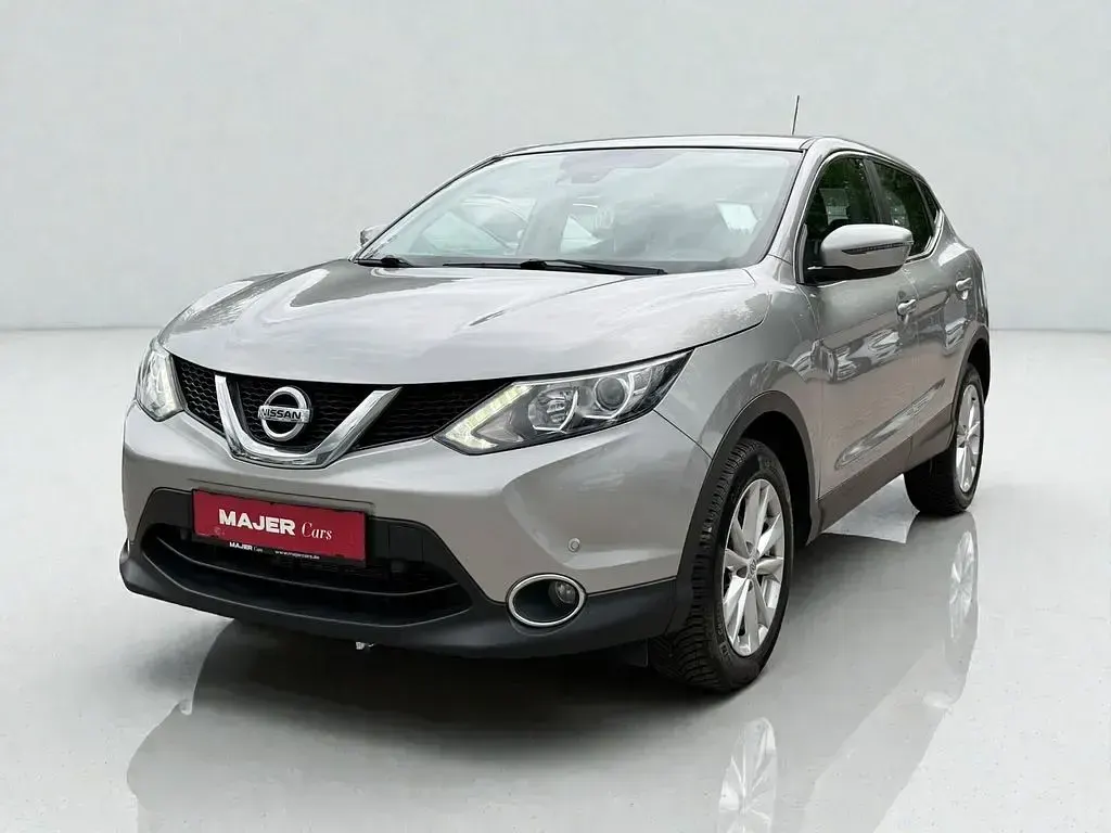 Gebraucht Nissan Qashqai Acenta 116 PS (85 kW) 2017 Silber SUV