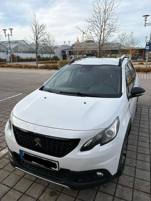 Weiß Gebraucht 2016 Peugeot 2008 GT-line SUV | 10.500 € - Bild 1/4