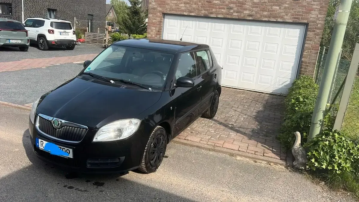 Gebraucht Skoda Fabia 60 PS (44 kW) 2010 Schwarz Kleinwagen