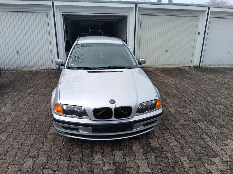 Gebraucht BMW 316 105 PS (77 kW) 2000 Silber Limousine