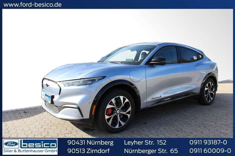 Silber metallic Gebraucht 2022 Ford Mustang Mach-E Extended Range SUV | 42.770 € (Fairer Preis) - Bild 1/4