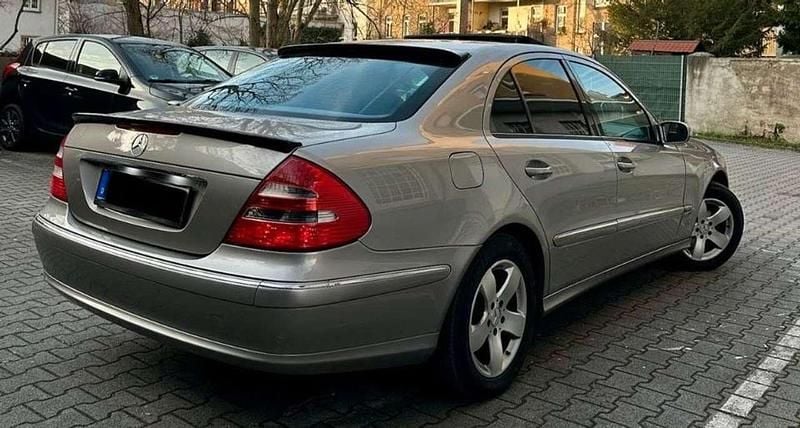 Gebraucht Mercedes E320 Avantgarde 224 PS (164 kW) 2001 Limousine