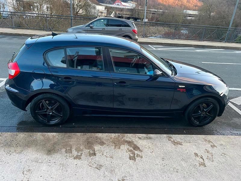 Gebraucht BMW 116 116 PS (85 kW) 2006 Blau Kleinwagen