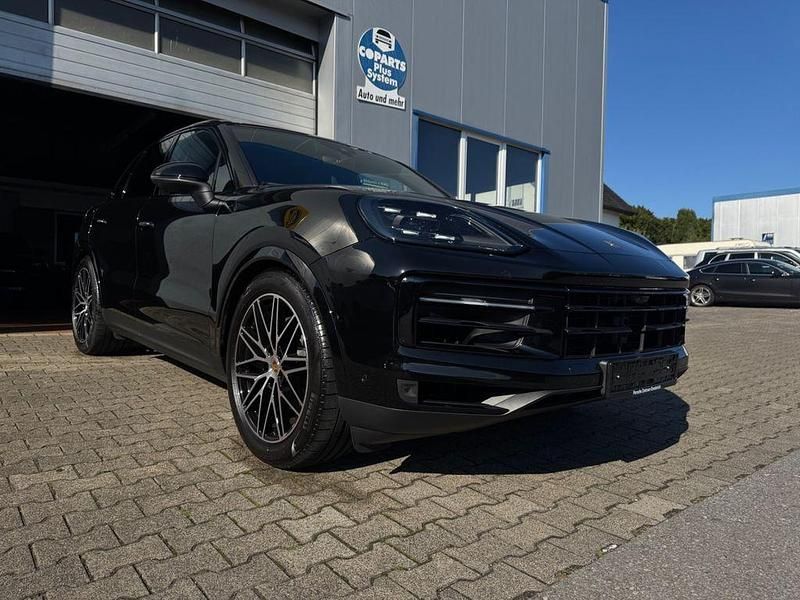 Gebraucht Porsche Cayenne 354 PS (260 kW) 2025 Schwarz SUV