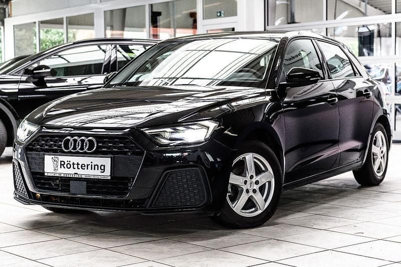 Gebraucht Audi A1 Sportback Basis 95 PS (69 kW) 2022 Schwarz Kleinwagen