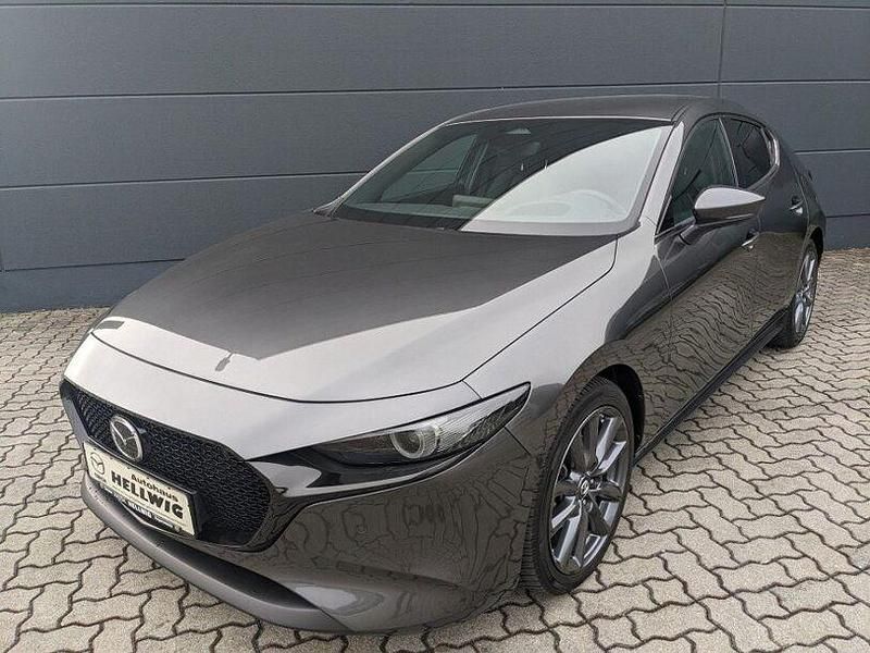 Gebraucht Mazda 3 Takumi-Line 140 PS (102 kW) 2025 Machine grey metallic Limousine