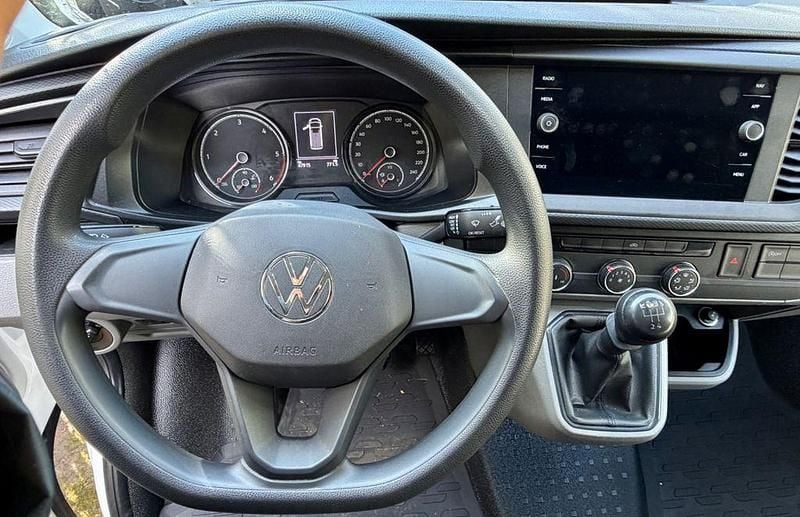 Używany VW Transporter 90 KM (66 kW) 2021 Biały Van