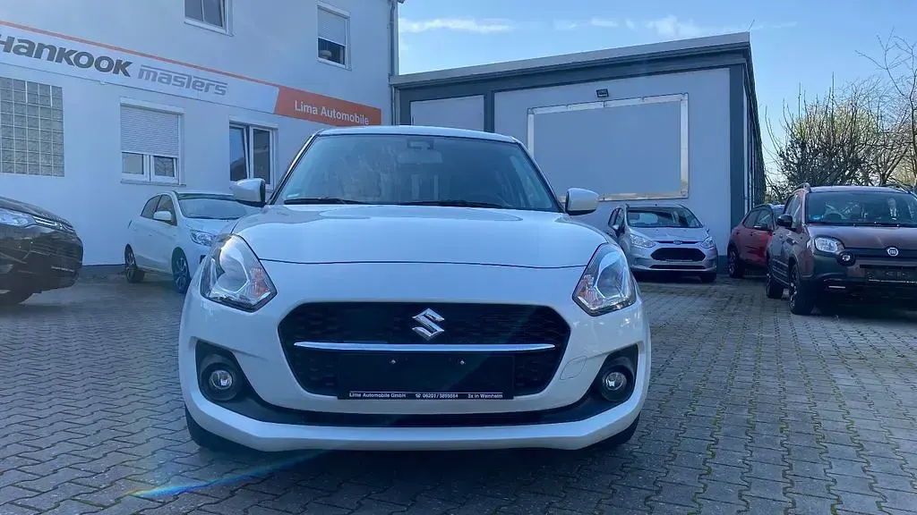 Gebraucht Suzuki Swift Comfort+ 83 PS (61 kW) 2024 Perlmut Kleinwagen