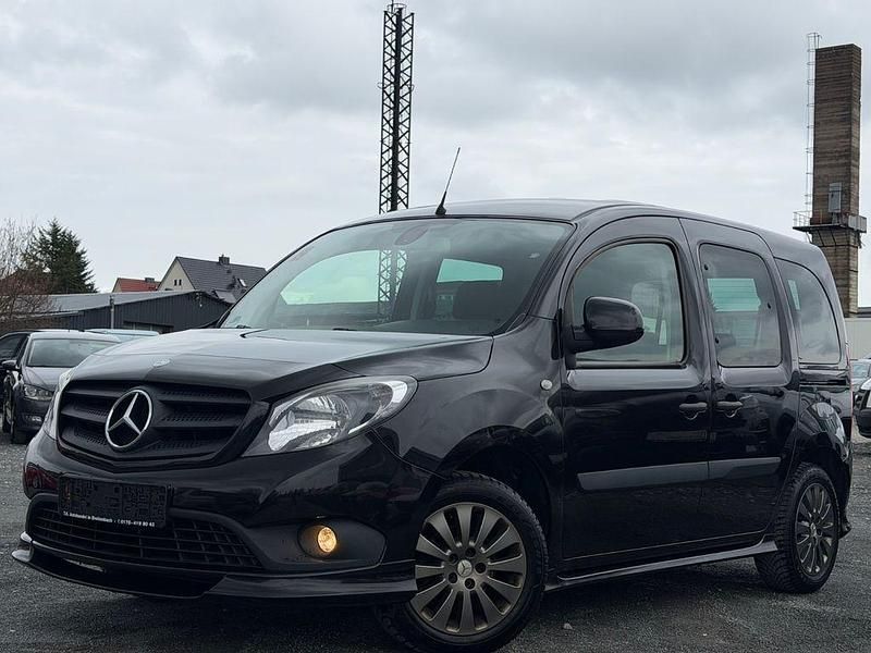 Gebraucht Mercedes Citan 111 110 PS (80 kW) 2017 Schwarz Kombi