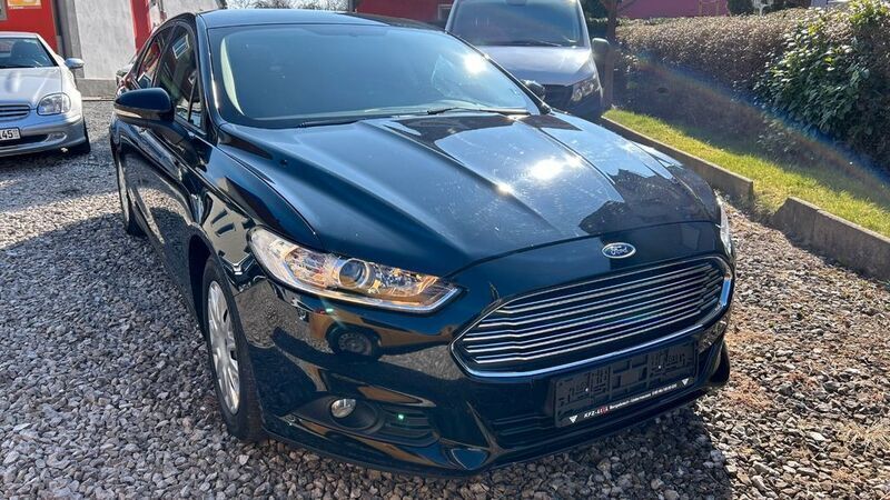 Schwarz Gebraucht 2016 Ford Mondeo Trend Limousine | 11.450 € (Guter Preis) - Bild 1/4