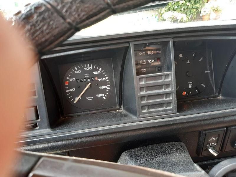 Gebraucht VW Caravelle 69 PS (50 kW) 1986 Weiß Van / Kleinbus