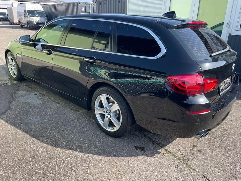 Gebraucht BMW 520 Performance 184 PS (135 kW) 2013 Schwarz Kombi