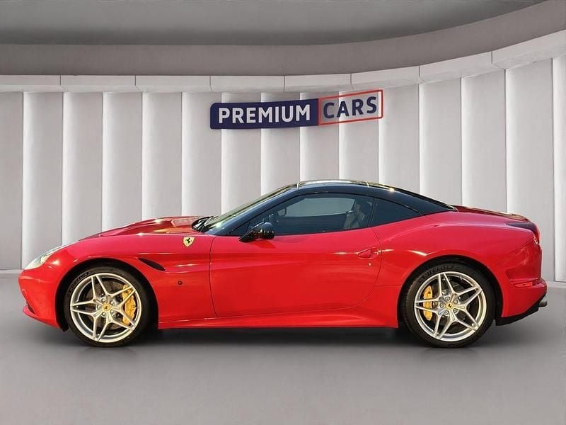 Second-hand Ferrari California 560 CP (411 kW) 2014 Negru Cabrio