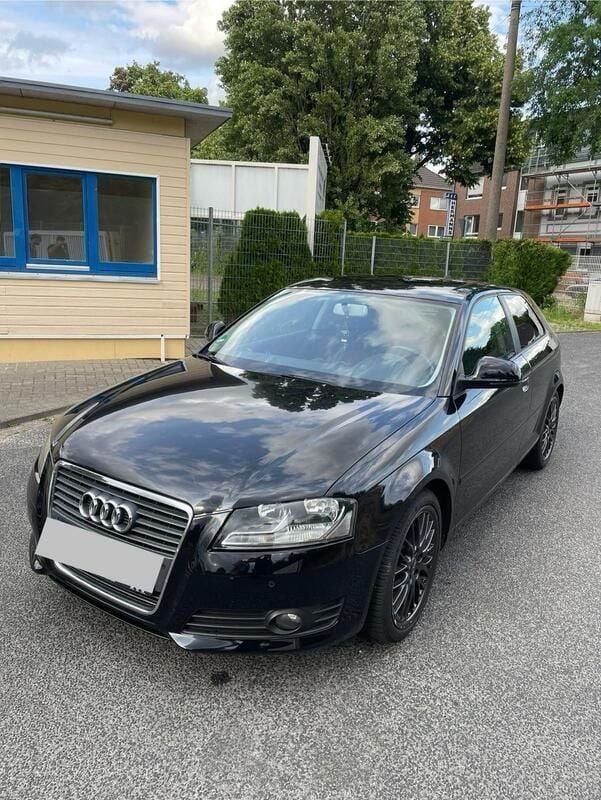 Schwarz Gebraucht 2010 Audi A3 Sportback Limousine | 4.999 € (Fairer Preis) - Bild 1/4
