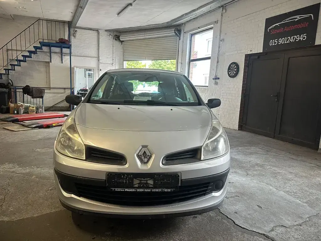 Gebraucht Renault Clio Authentique 75 PS (55 kW) 2006 Grau Kleinwagen
