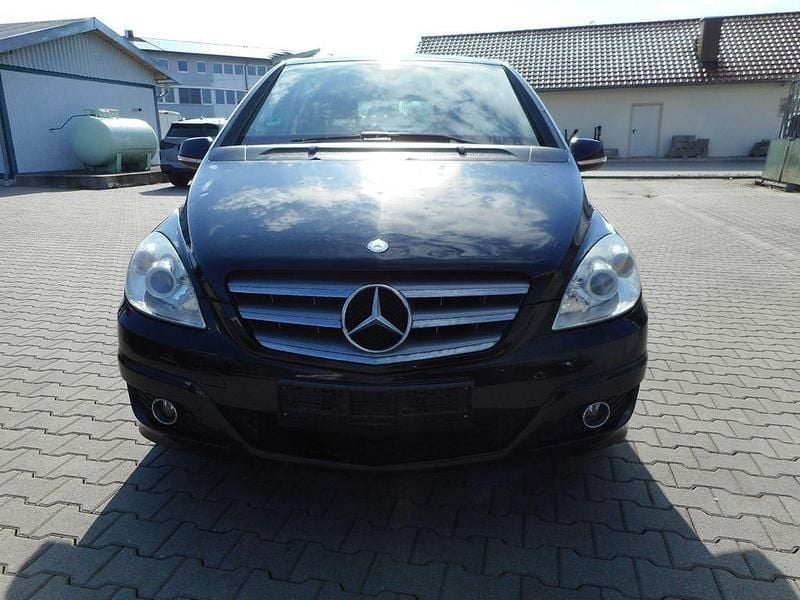 Gebraucht Mercedes B180 109 PS (80 kW) 2008 Schwarz Van / Kleinbus