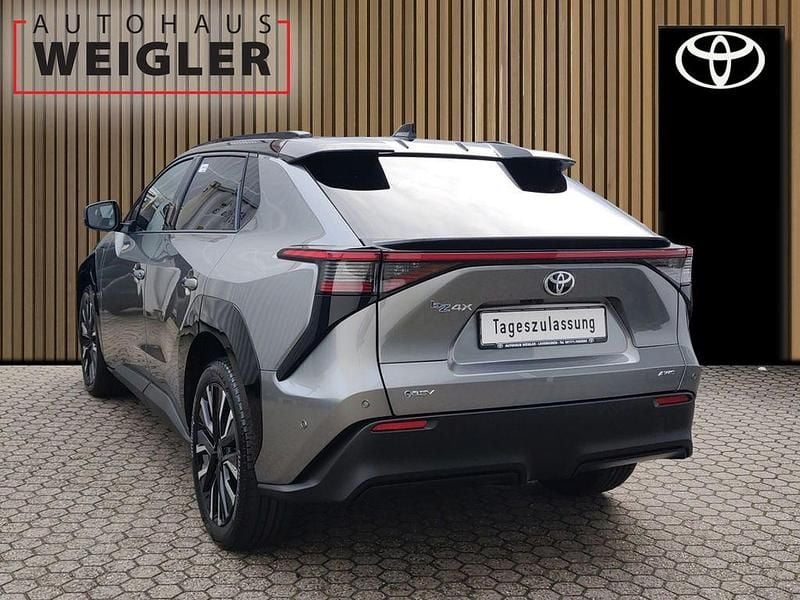 Neu Toyota bZ4X Lounge 252 kW (343 PS) 2026 Grau SUV