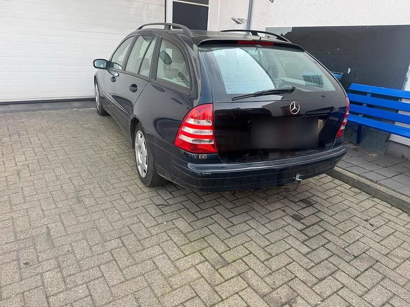 Gebraucht Mercedes 180 2004 Blau Limousine