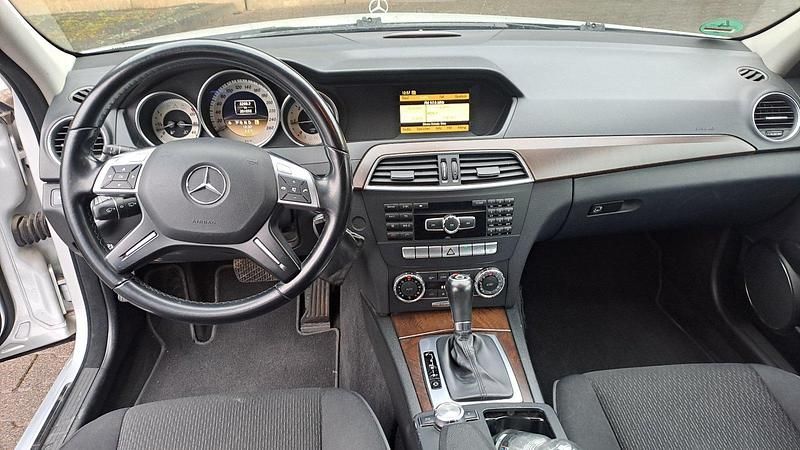 Gebraucht Mercedes C220 170 PS (125 kW) 2011 Silber Kombi