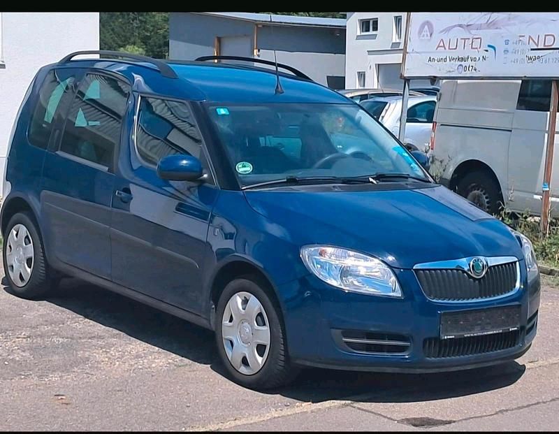 Blau Gebraucht 2009 Skoda Roomster Style Kombi | 2.900 € (Guter Preis) - Bild 1/4