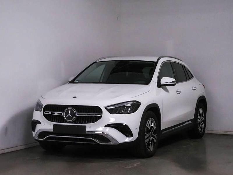 Gebraucht Mercedes GLA220 Progressive 190 PS (139 kW) 2024 Polarweiß SUV