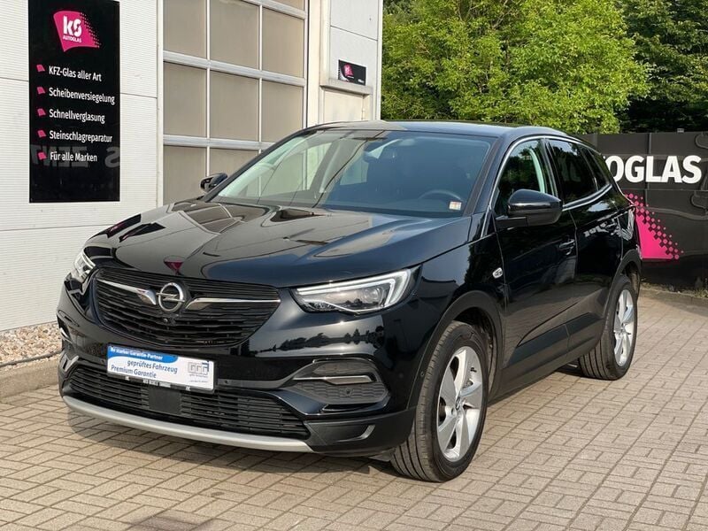 Schwarz Gebraucht 2017 Opel Grandland X Dynamic SUV | 13.250 € (Etwas zu teuer) - Bild 1/4