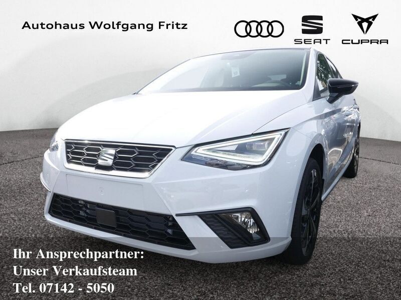 Weiß Gebraucht 2024 Seat Ibiza FR Limousine | 23.476 € (Teuer) - Bild 1/4