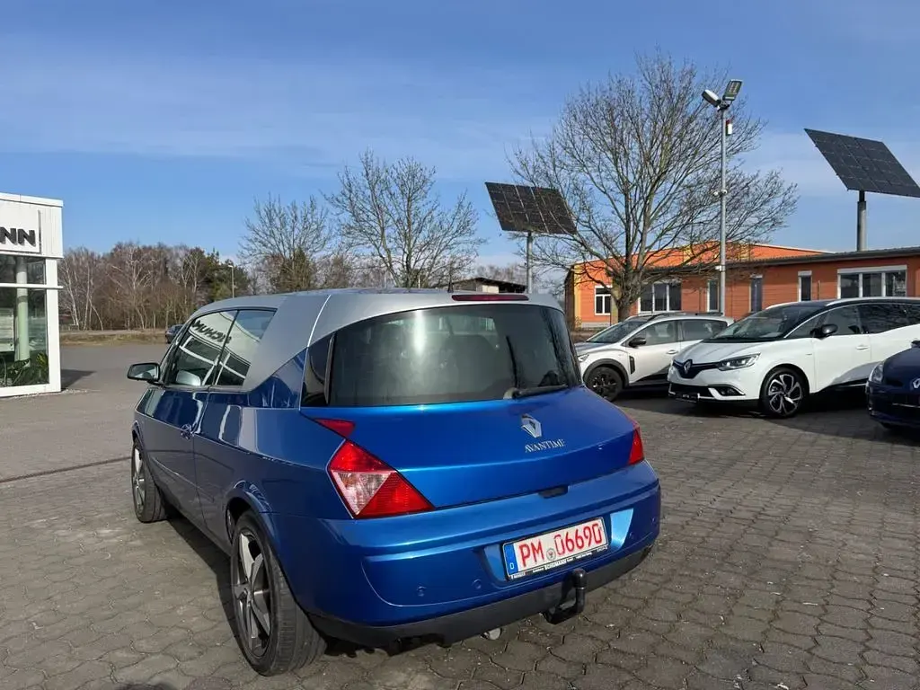 Usata Renault Avantime Expression 207 CV (152 kW) 2003 Blu Monovolume