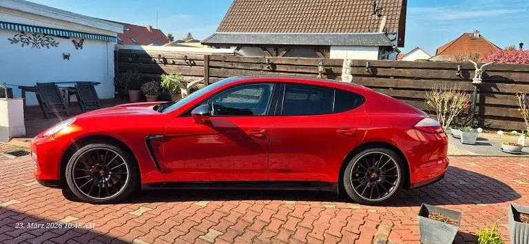 Gebraucht Porsche Panamera Diesel 250 PS (183 kW) 2013 Rot Kleinwagen