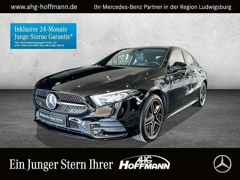 Schwarz Gebraucht 2022 Mercedes A250 AMG Limousine | 26.920 € (Fairer Preis) - Bild 1/4