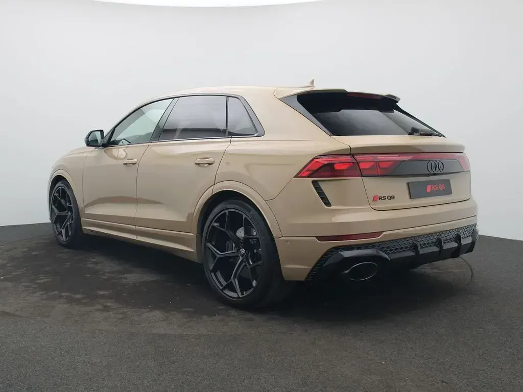 Neu Audi RS Q8 Performance 640 PS (470 kW) 2026 Gold SUV