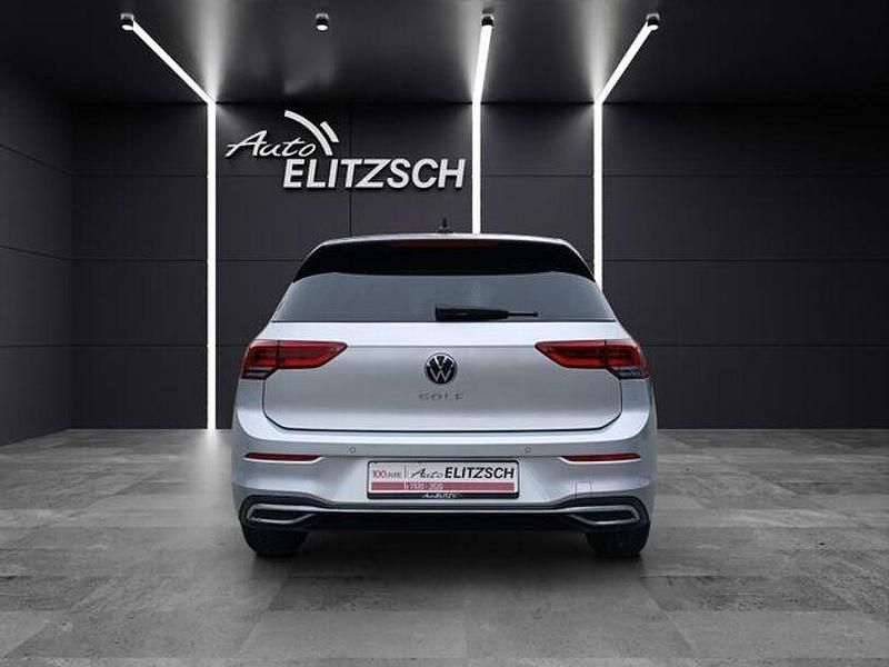 Gebraucht VW Golf VIII Active 150 PS (110 kW) 2023 Reflexsilber metallic Limousine