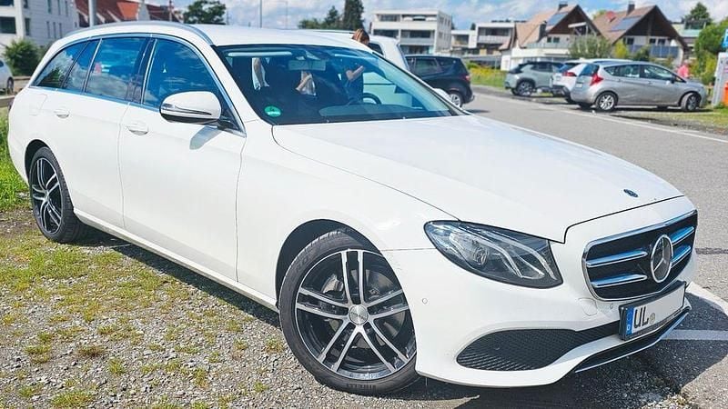 Gebraucht Mercedes E200 184 PS (135 kW) 2020 Weiß Kombi