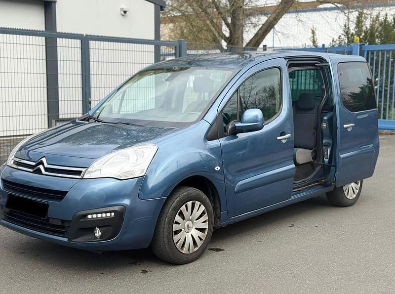 Gebraucht Citroën Berlingo PureTech 110 PS (80 kW) 2017 Blau Van / Kleinbus
