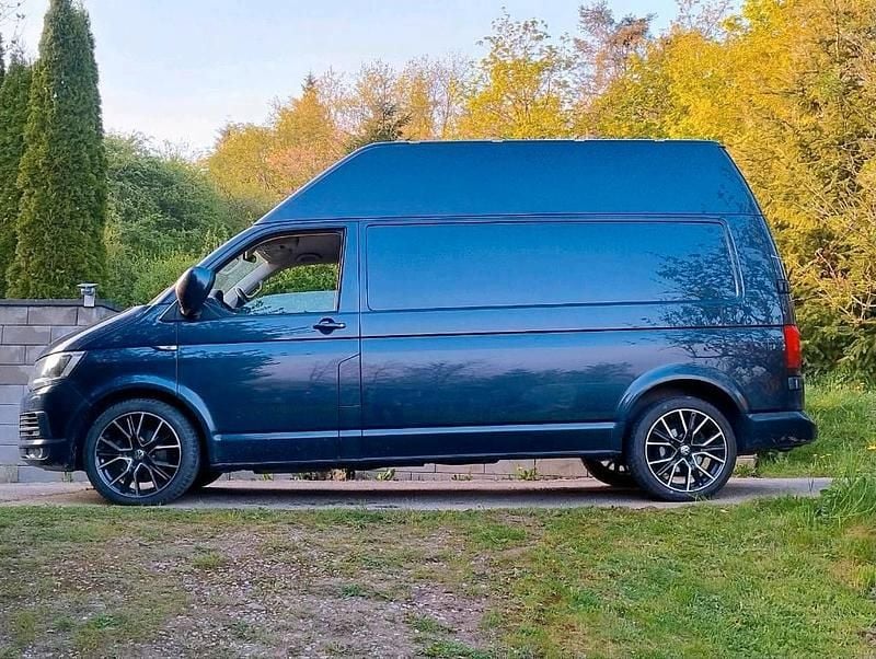 Second-hand VW T6 150 CP (110 kW) 2018 Albastru Van
