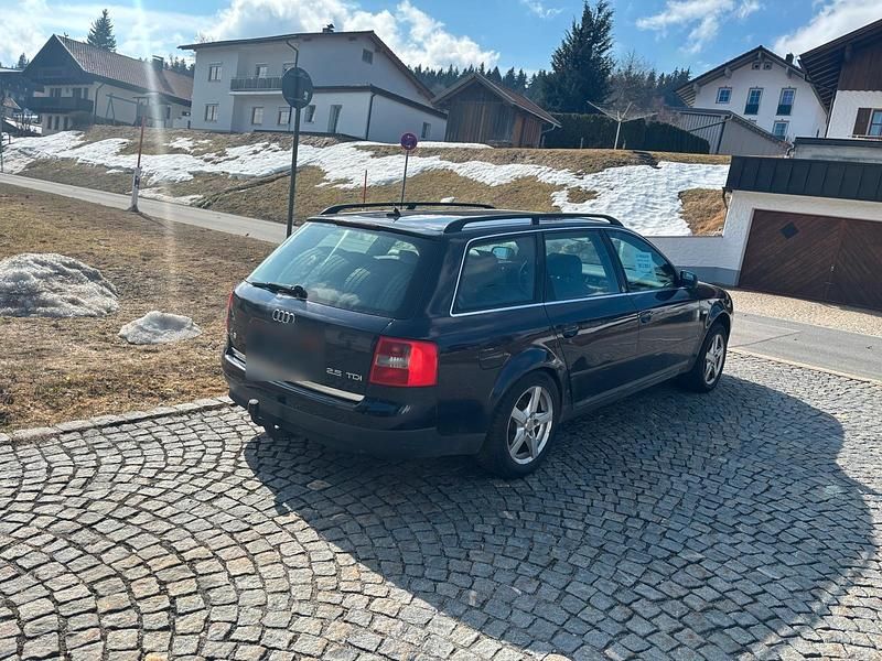 Gebraucht Audi A6 174 PS (127 kW) 2000 Blau Kombi