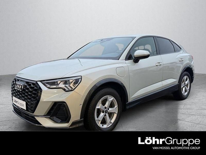Silber Gebraucht 2022 Audi Q3 Sportback Sport SUV | 27.980 € (Fairer Preis) - Bild 1/4