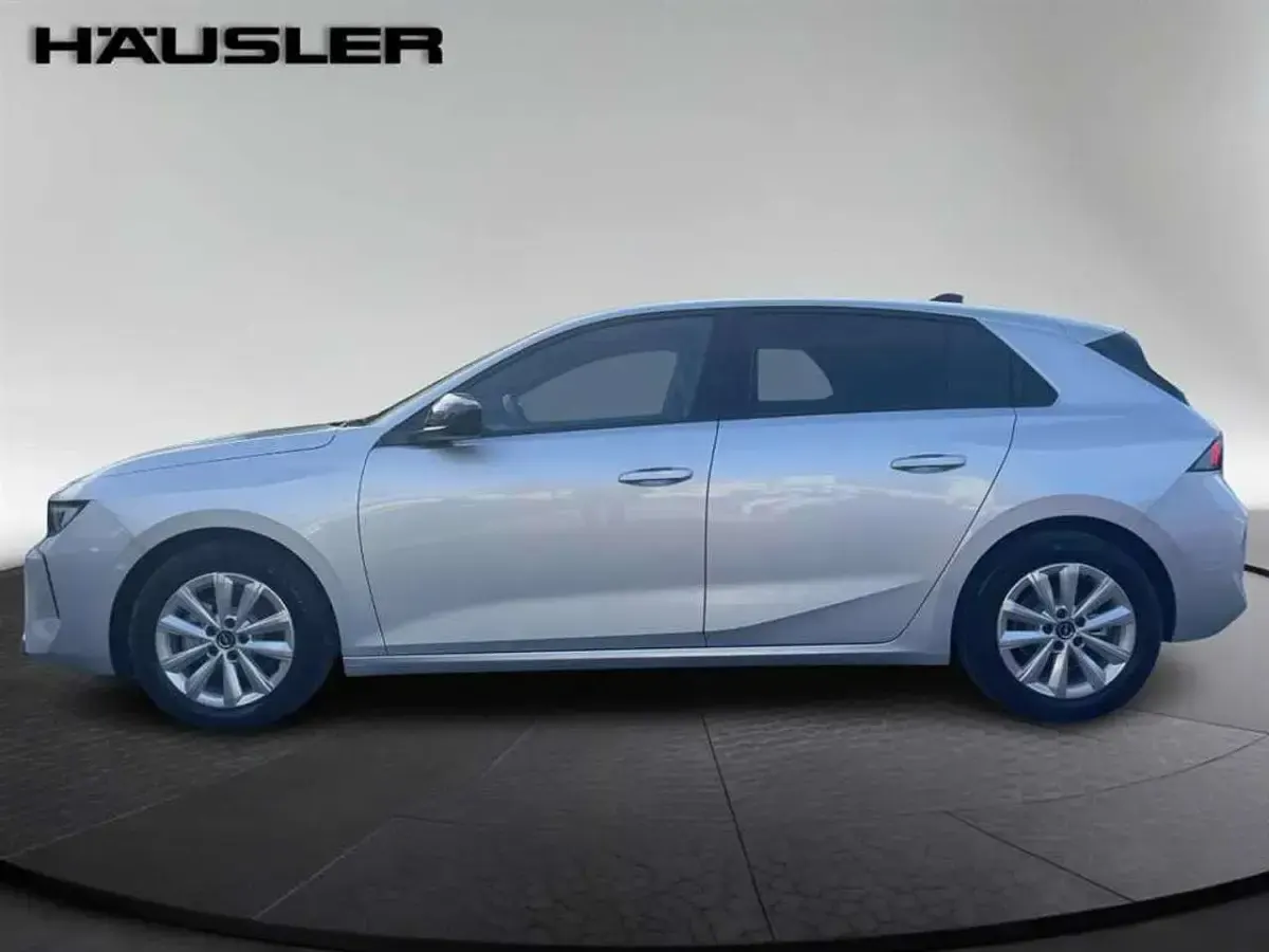 Neu Opel Astra Edition 131 PS (96 kW) 2025 Kristall silber (metallic) Kleinwagen