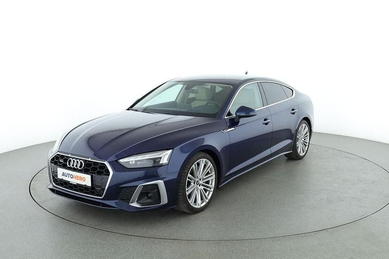 Blau Gebraucht 2021 Audi A5 Sportback S-Line Limousine | 34.150 € (Etwas zu teuer) - Bild 1/3