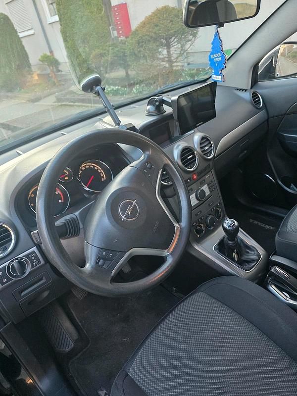 Second-hand Opel Antara 127 CP (93 kW) 2007 Negru SUV