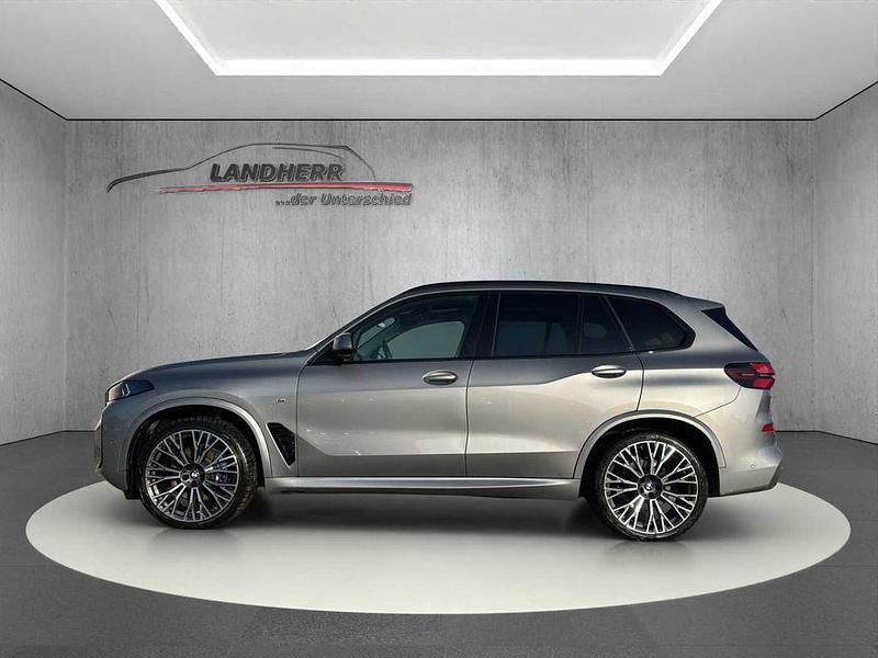 Gebraucht BMW X5 M Sport 298 PS (219 kW) 2025 Grau SUV